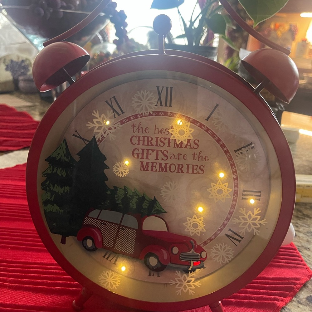 Red Christmas Vintage Alarm Clock Decor